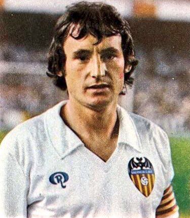 Enrique Saura (400 partidos - 1975-1986)