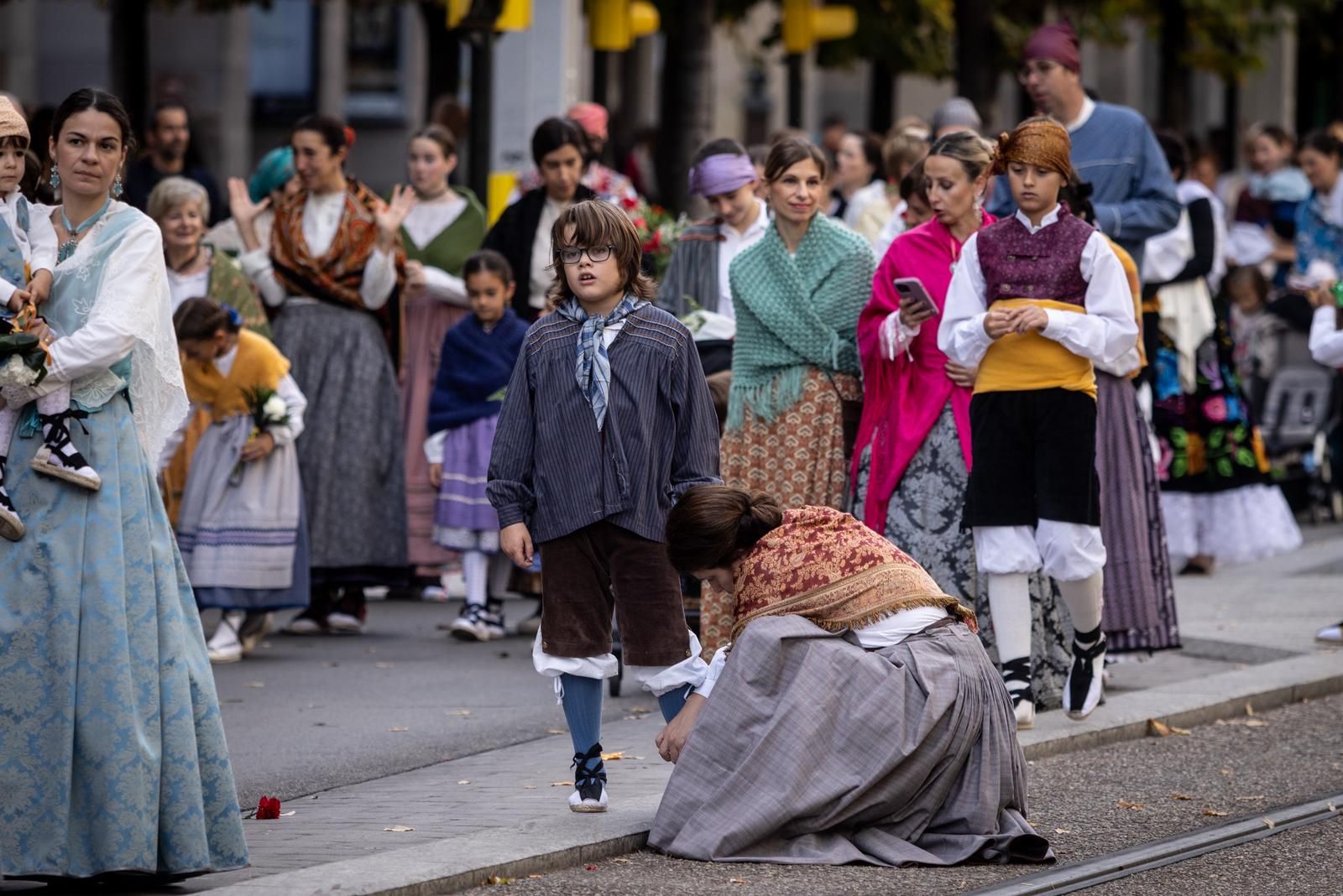 En imágenes | Zaragoza vive su día grande con la Ofrenda de Flores a la Virgen del Pilar