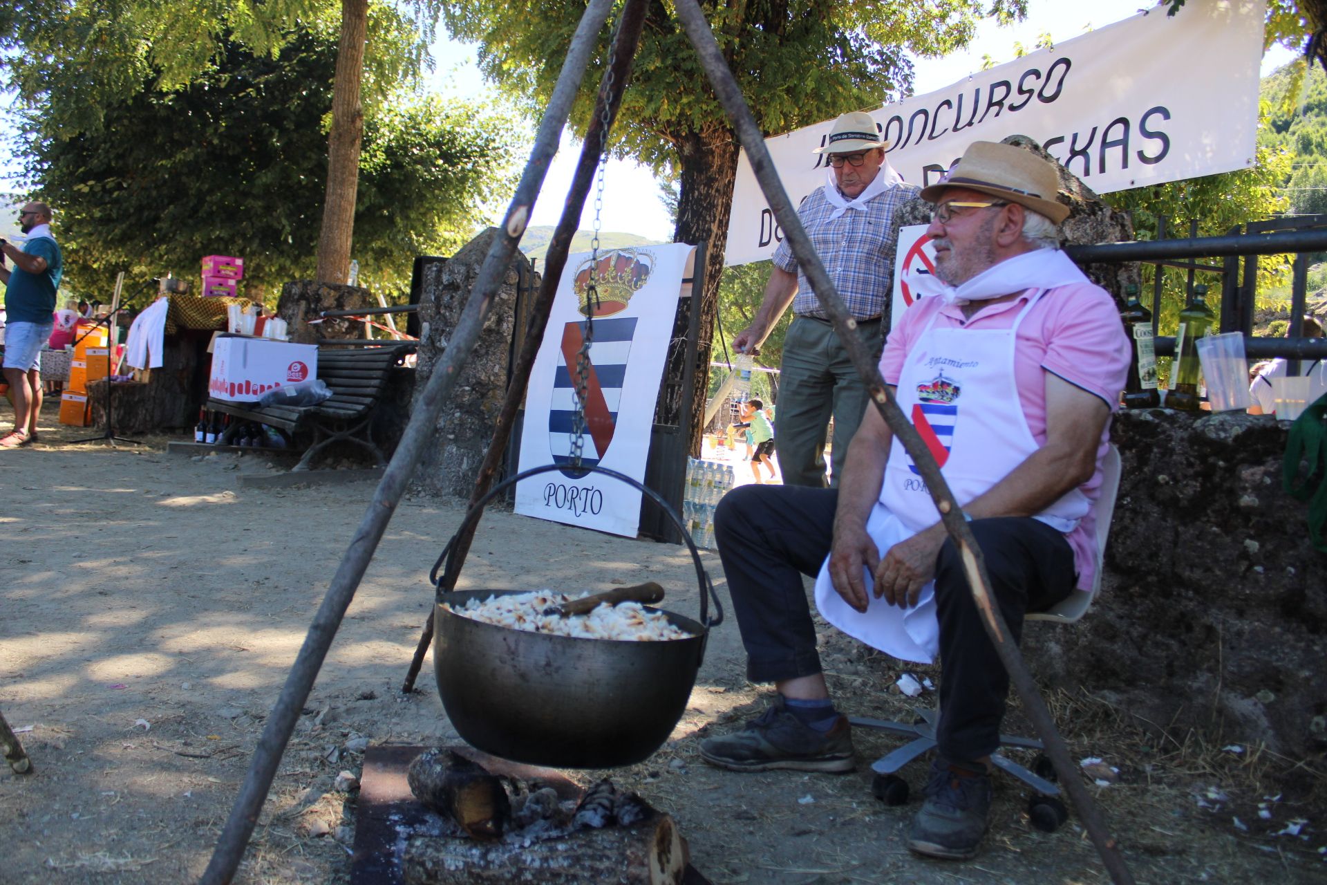 GALERÍA | Concurso de "migas muela" en Porto de Sanabria