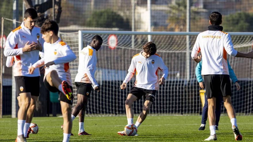 El Mestalla necesita remontar el vuelo ante el Orihuela CF