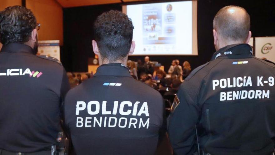 Una jornada sobre unidades caninas reúne a policías de España y Europa en Benidorm