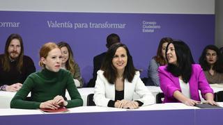 Nuevo encierro de un círculo de Podemos para protestar por el pacto con IU para las municipales en Madrid