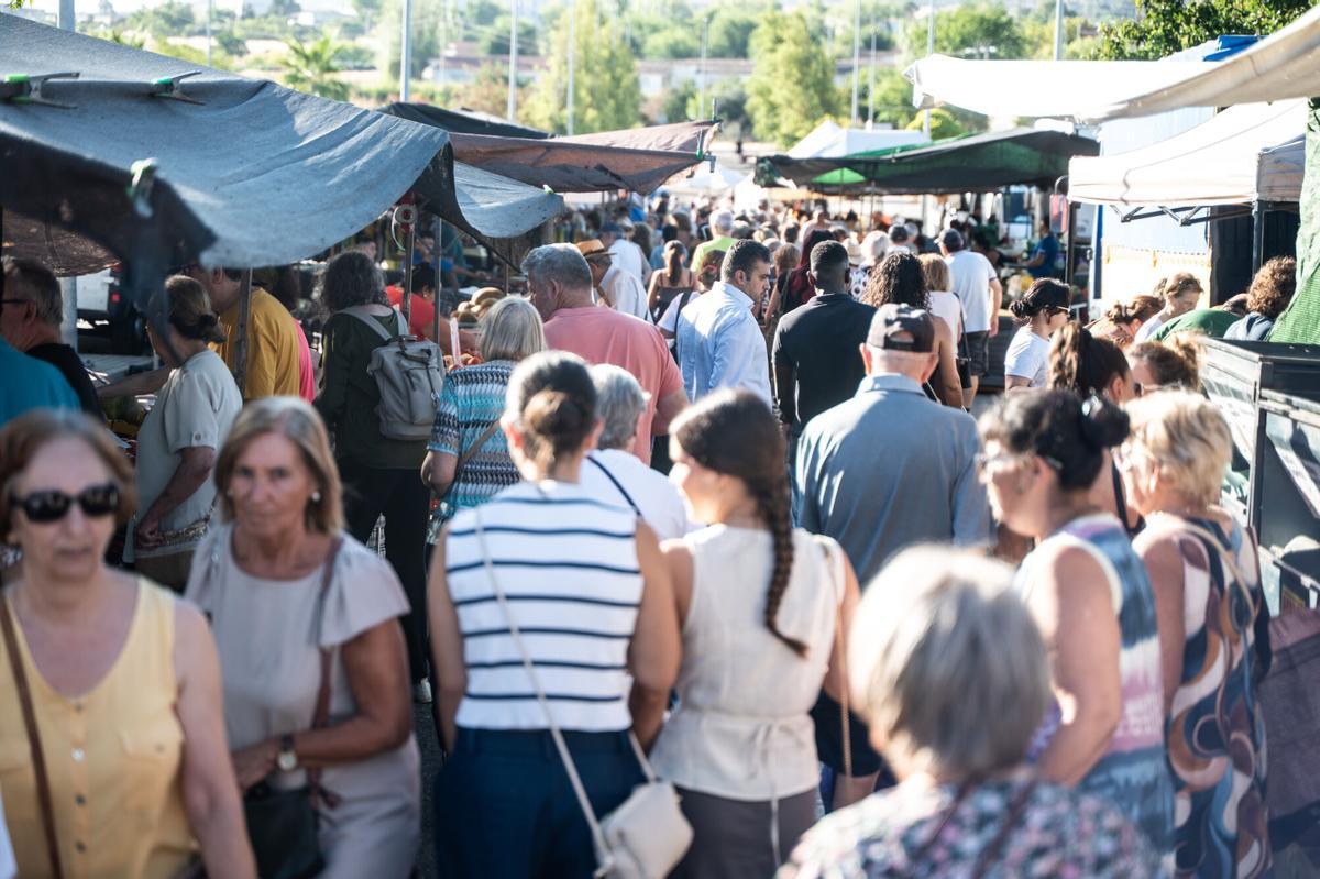Los mercadillos extremeños pierden el 60% de sus ventas en el primer semestre