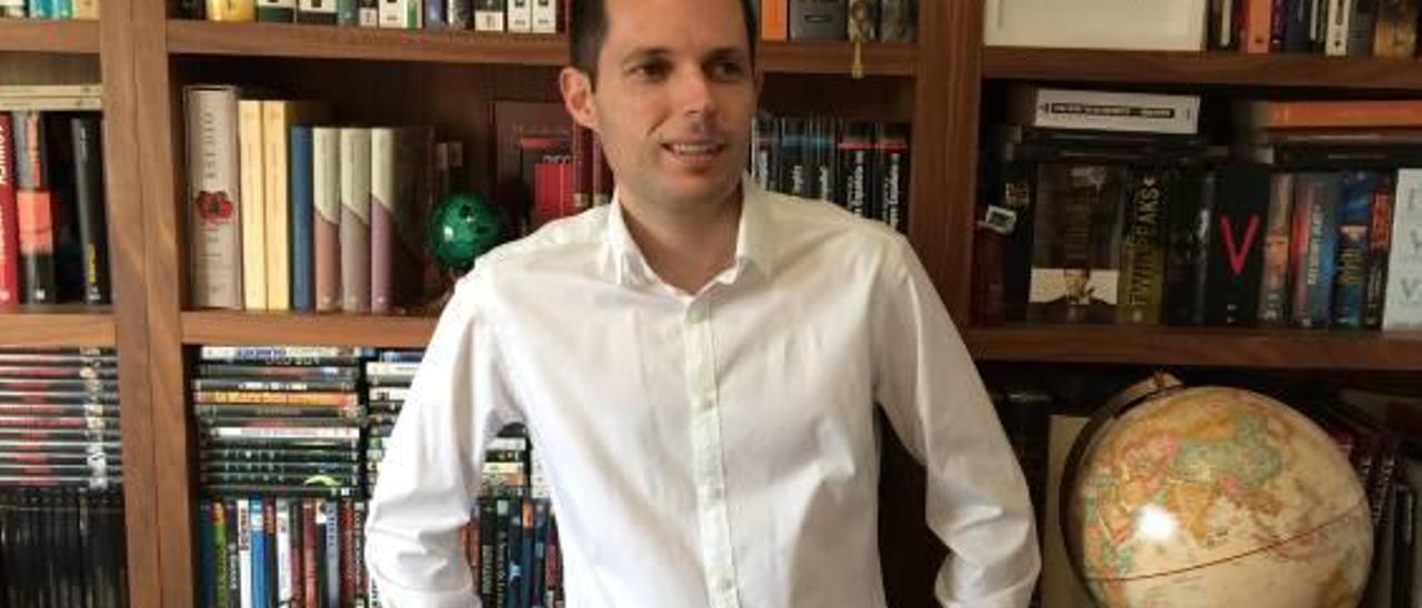El debutante Rubén Azorín lidera las ventas de ciencia ficción en Amazon.es.