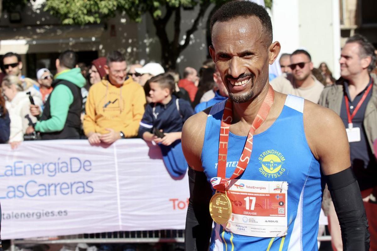 Las mejores imágenes de la TotalEnergies Maratón Murcia Costa Cálida (Parte II)