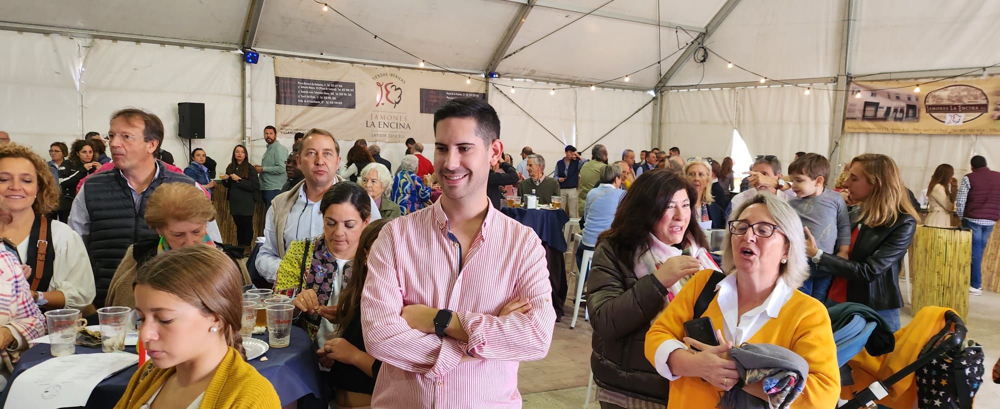 Segundo día de la décima edición de la feria del lechón de Cardeña, en imágenes