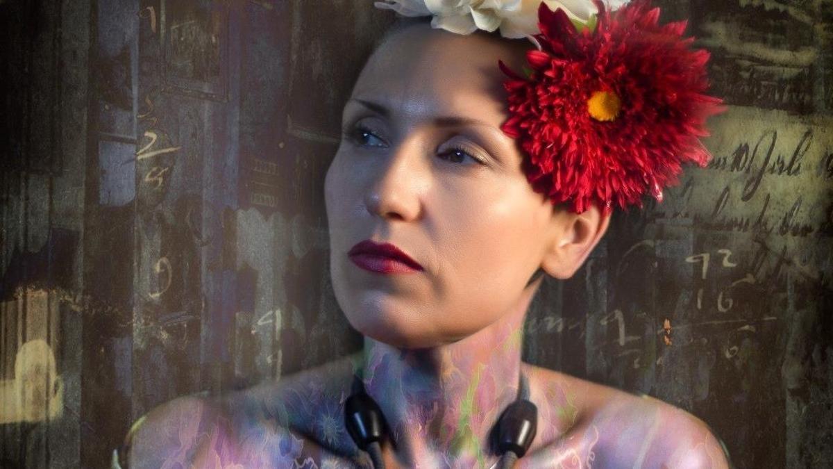 Tatiana, de Bielorrusia, una de las mujeres que protagonizan la exposición 'Todas Somos Frida'