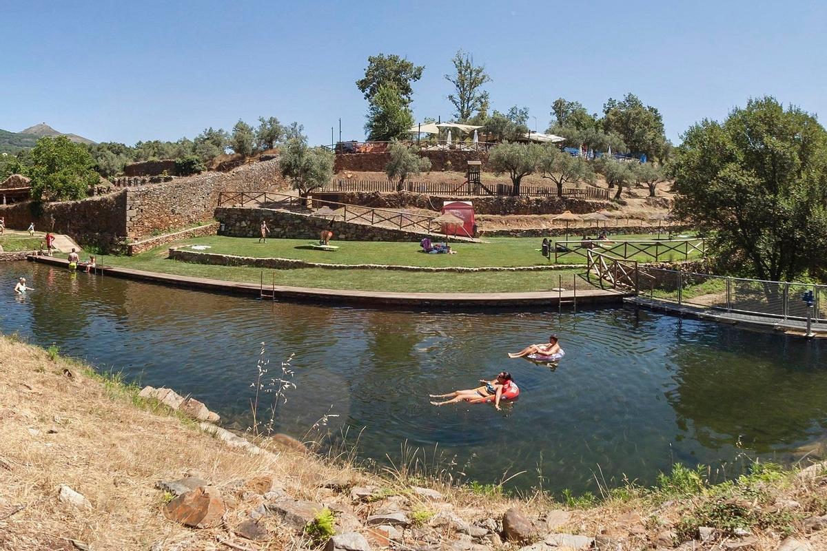 Arroyo de San Juan, en Torre de Don Miguel.
