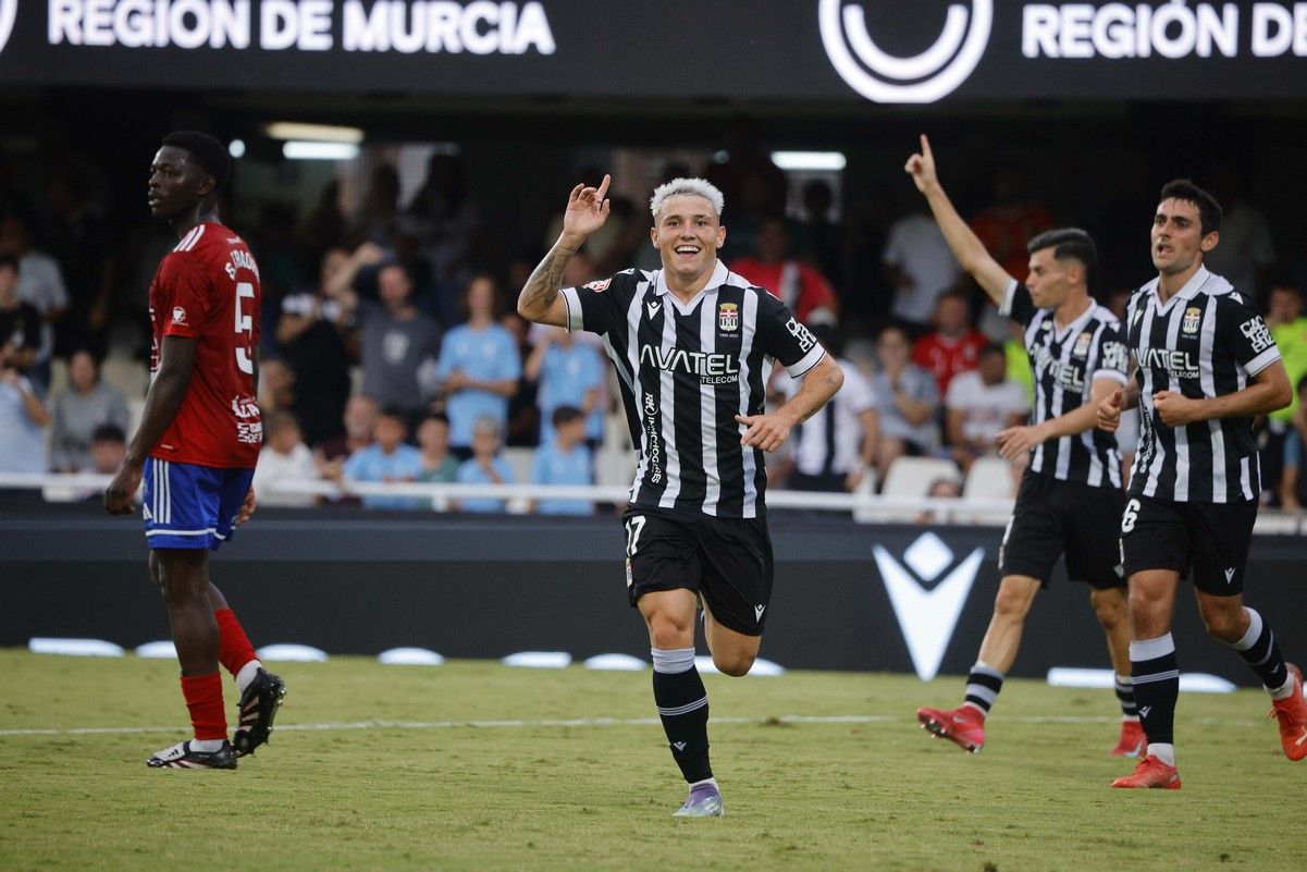 La victoria del FC Cartagena sobre el Tarazona, en imágenes