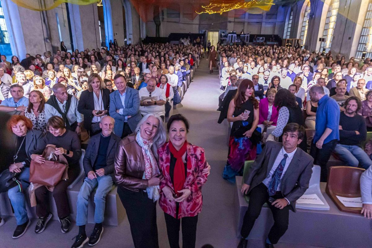 EN IMÁGENES: Las premios "Princesa" María Pagés y Carmen Linares protagonizan la presentación del documental sobre flamenco en La Vega EN IMÁGENES: Las premios "Princesa" María Pagés y Carmen Linares protagonizan la presentación del documental sobre flamenco en La Vega