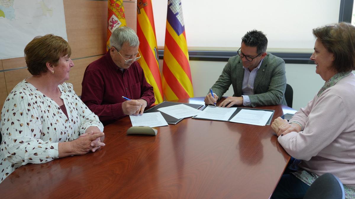 Firma del convenio.