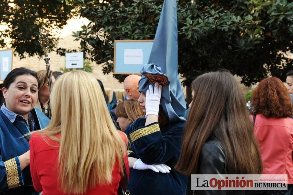 La procesión del Amparo a su salida de San Nicolás