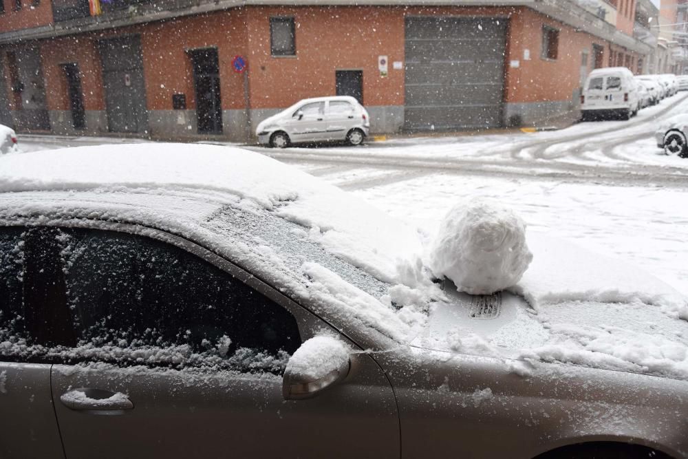 La neu arriba a Manresa