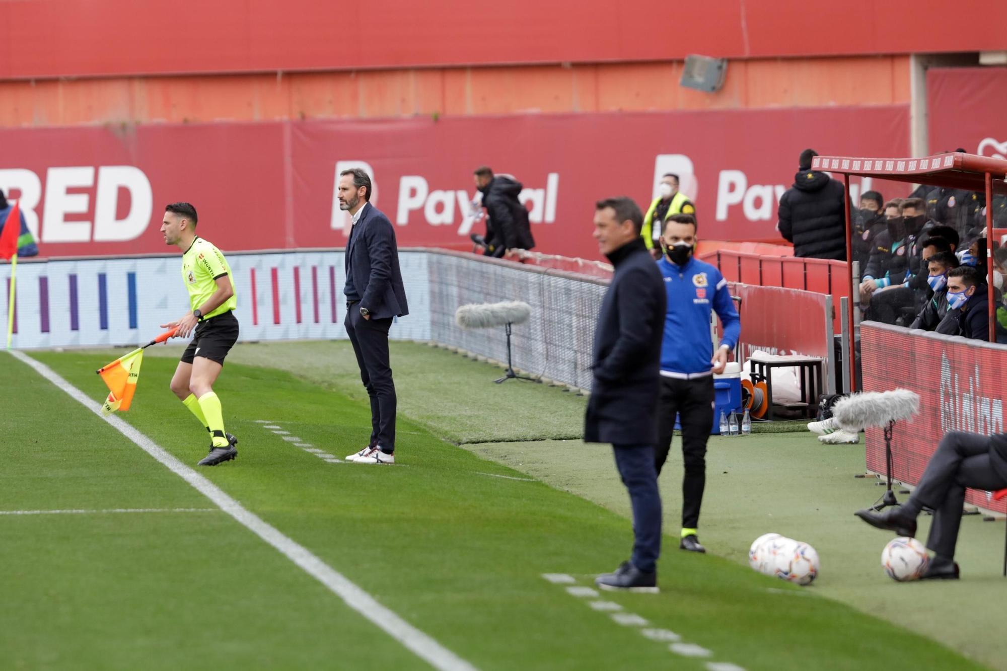 El Mallorca perdona al Espanyol y pierde