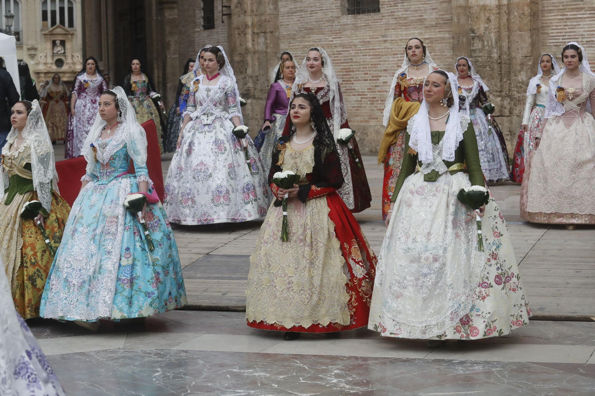 Búscate en el segundo día de ofrenda por la calle de la Paz (entre las 15:30 a las 17:00 horas)