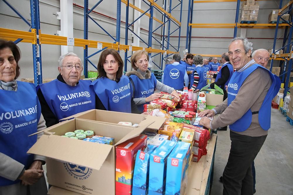 La Reina Sofía visita el Banco de Alimentos en Córdoba