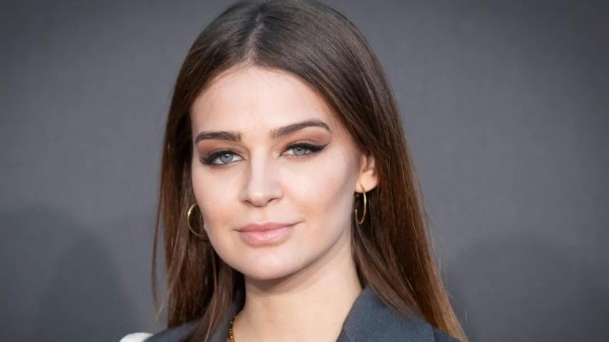 Laura Escanes durante un posado.