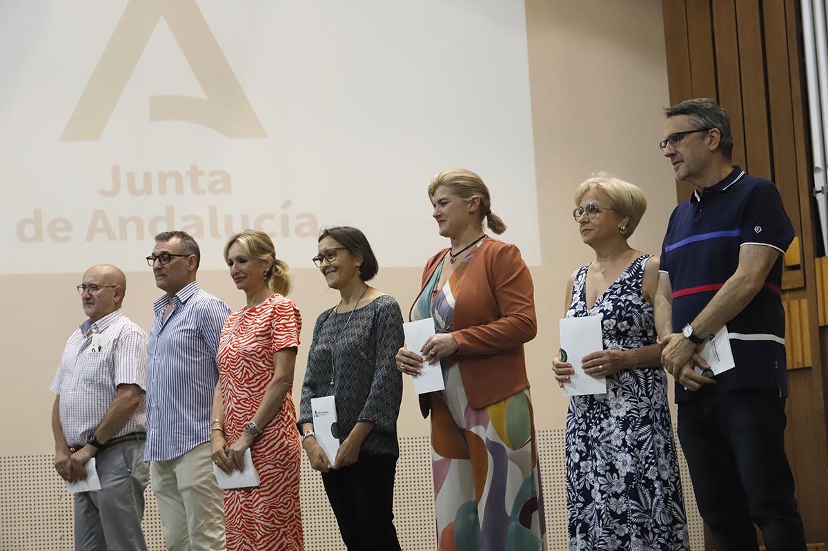 Homenaje a los profesores cordobeses jubilados en 2019 y 2021