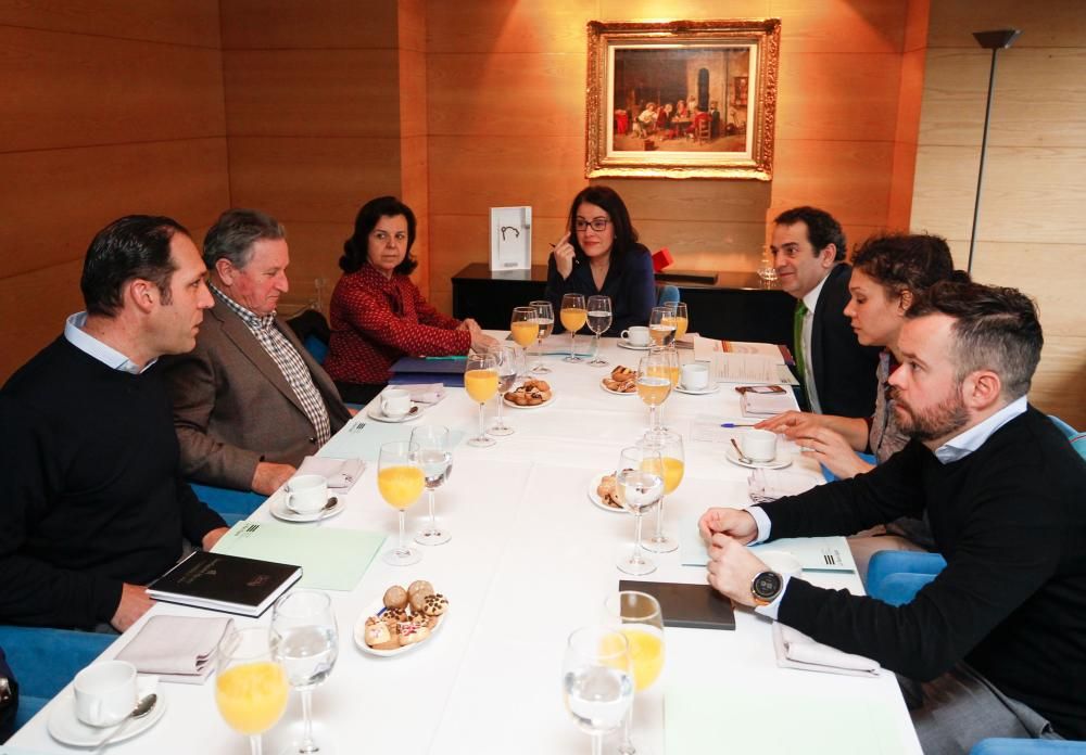 Desayuno informativo sobre el presente y el futuro del campo asturiano