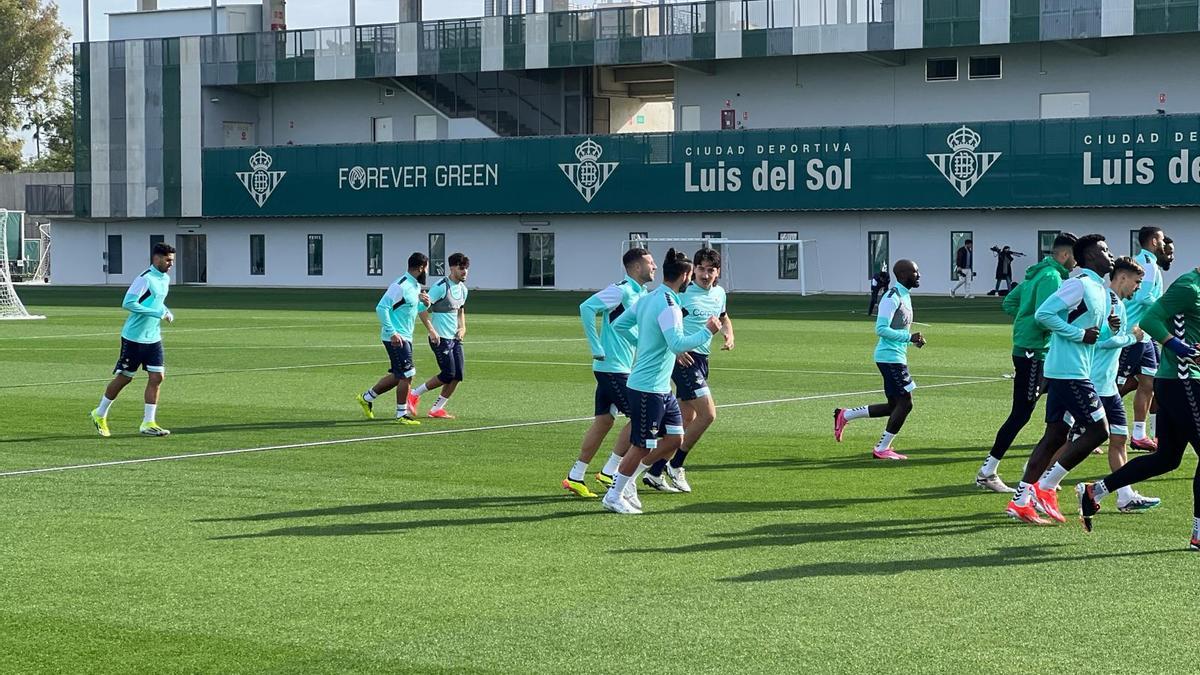 Entrenamiento Real Betis tras Girona