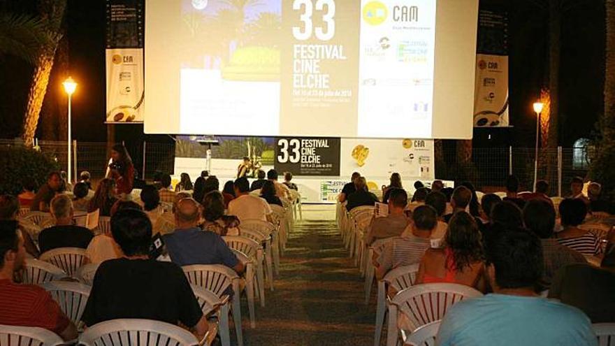 El Festival de Cine Independiente arrancó anoche con las primeras proyecciones de cortometrajes.