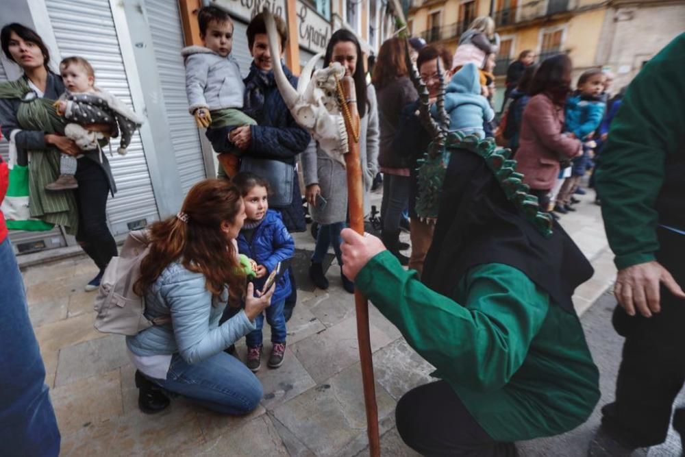 Empiezan las fiestas de Sant Sebastià con el 'pregonet', un pasacalles y bailes populares