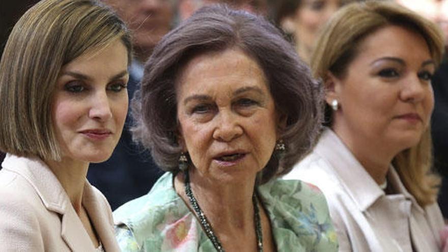 La Reina Letizia junto a la Reina emérita doña Sofía.