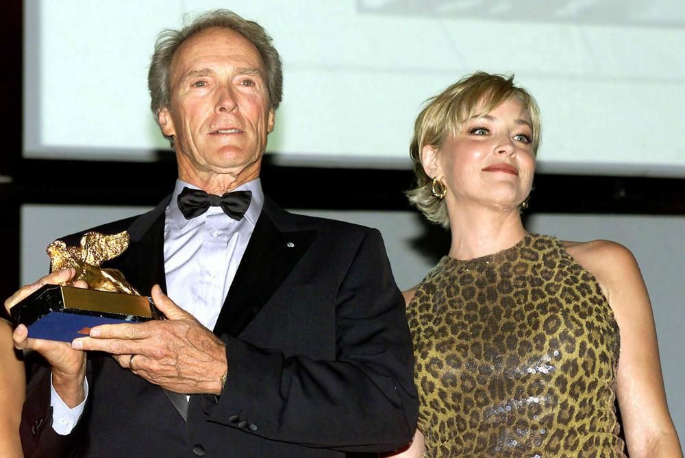 Stono con el director y actor Clint Eastwood en el festival de Venecia del año 2000.