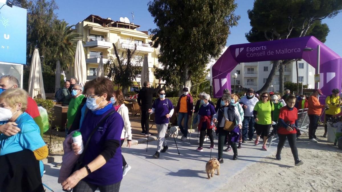 Unas 250 personas han participado este domingo en la marcha &#039;Respira-Net&#039;