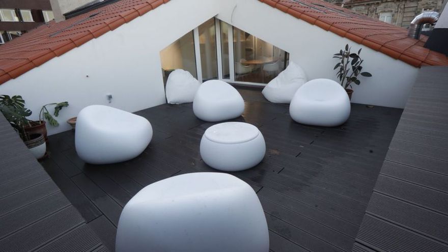 Terraza habilitada para los trabajadores en el último piso