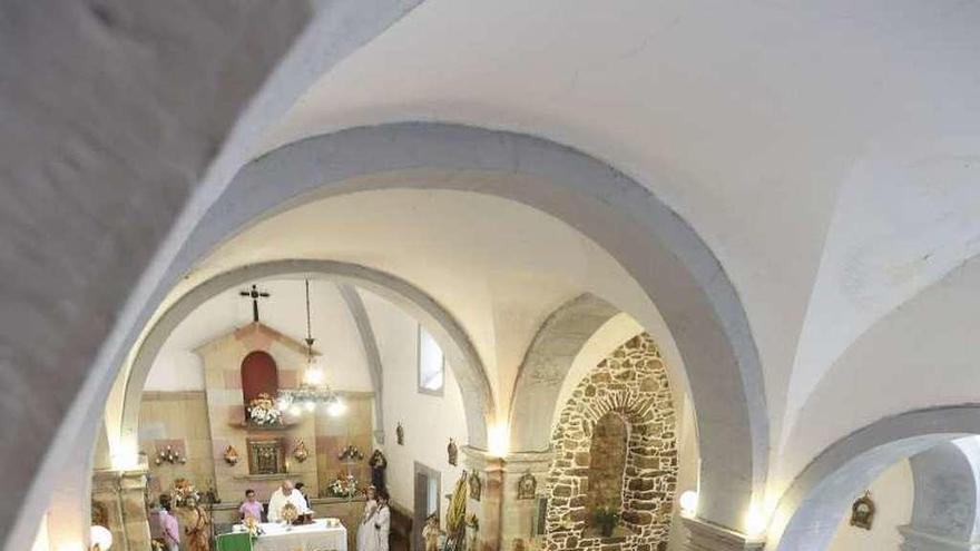 Misa en la iglesia de Villa, en las fiestas sacramentales del año pasado.