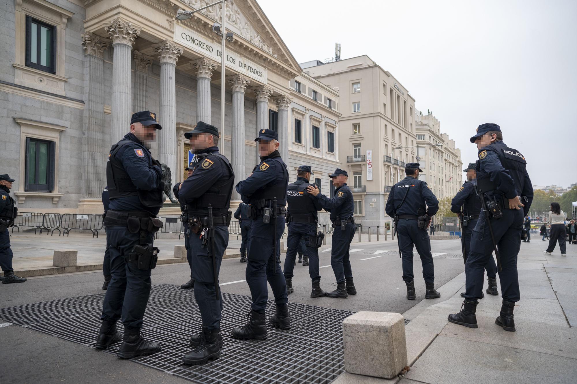 La tensión política muestra un Congreso blindado y decenas de medios de comunicación