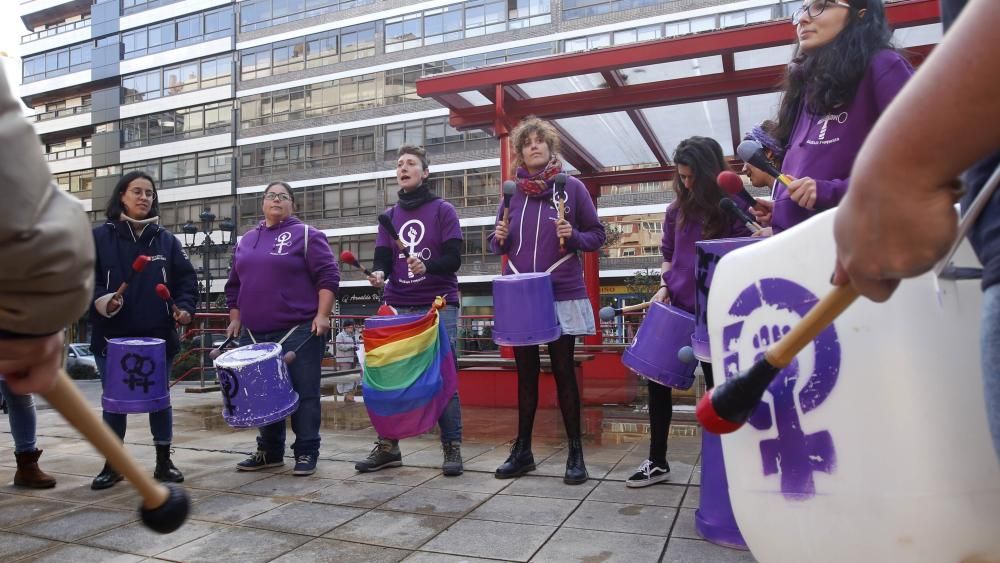 La batucada recorrió las calles del centro de Vigo