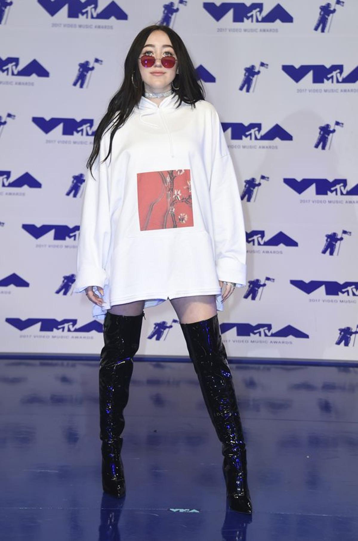 Noah Cyrus en los MTV Video Music Awards 2017