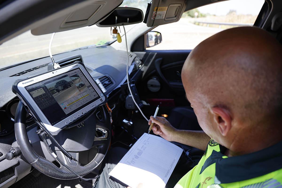 Un día con la Guardía Civil de tráfico en Córdoba Un día con la Guardía Civil de tráfico en Córdoba