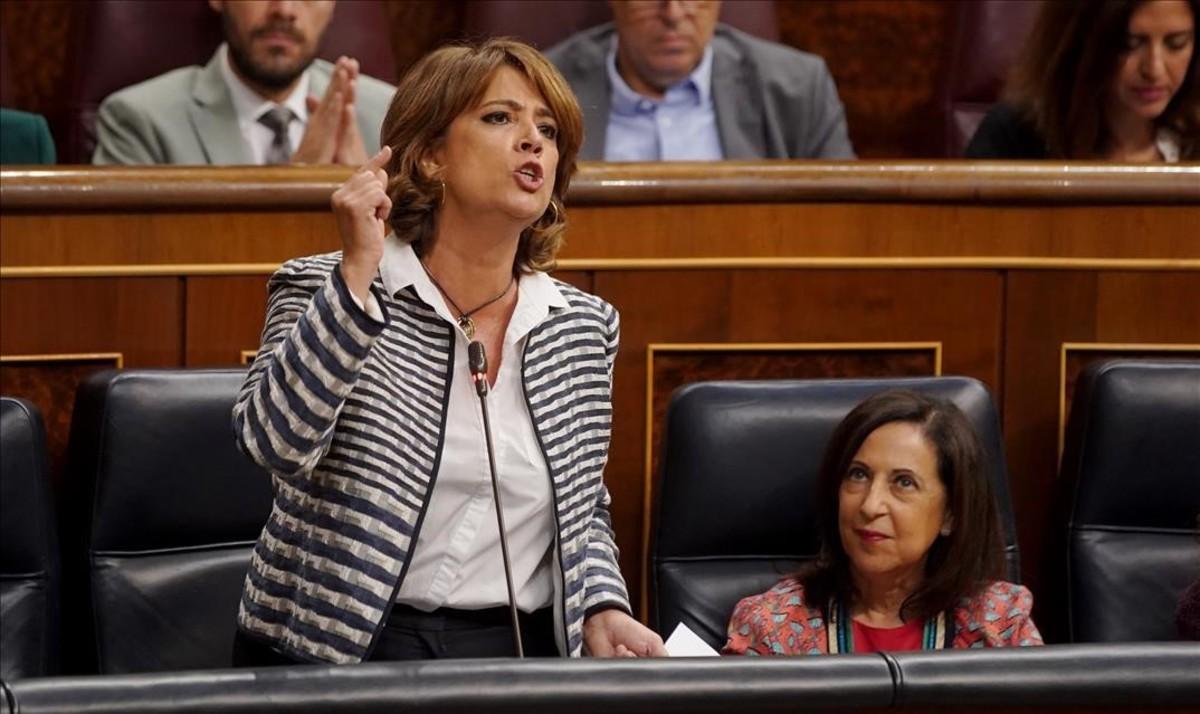 La ministra de Justicia, Dolores Delgado, en la sesión de control al Gobierno en el Congreso.