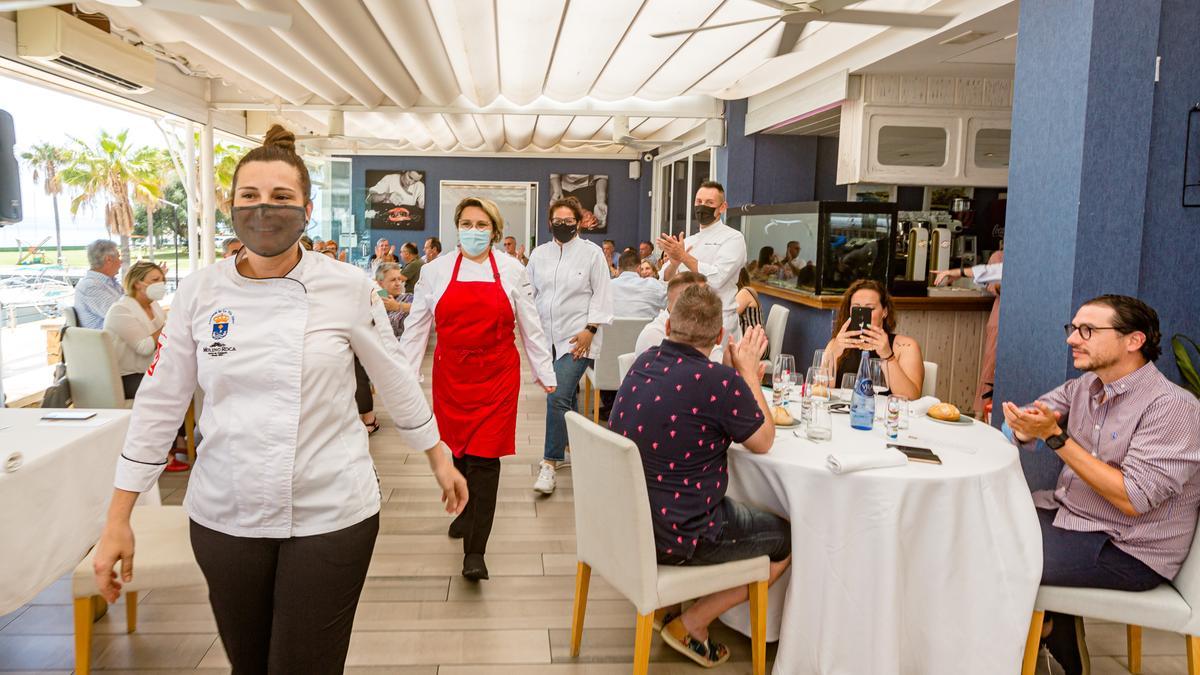 Marta Devesa Santacreu dirige la cocina del Hogar del Pescador desde hace 8 años