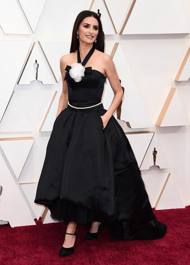 Penélope Cruz con vestido de Chanel en los Premios Oscar 2020