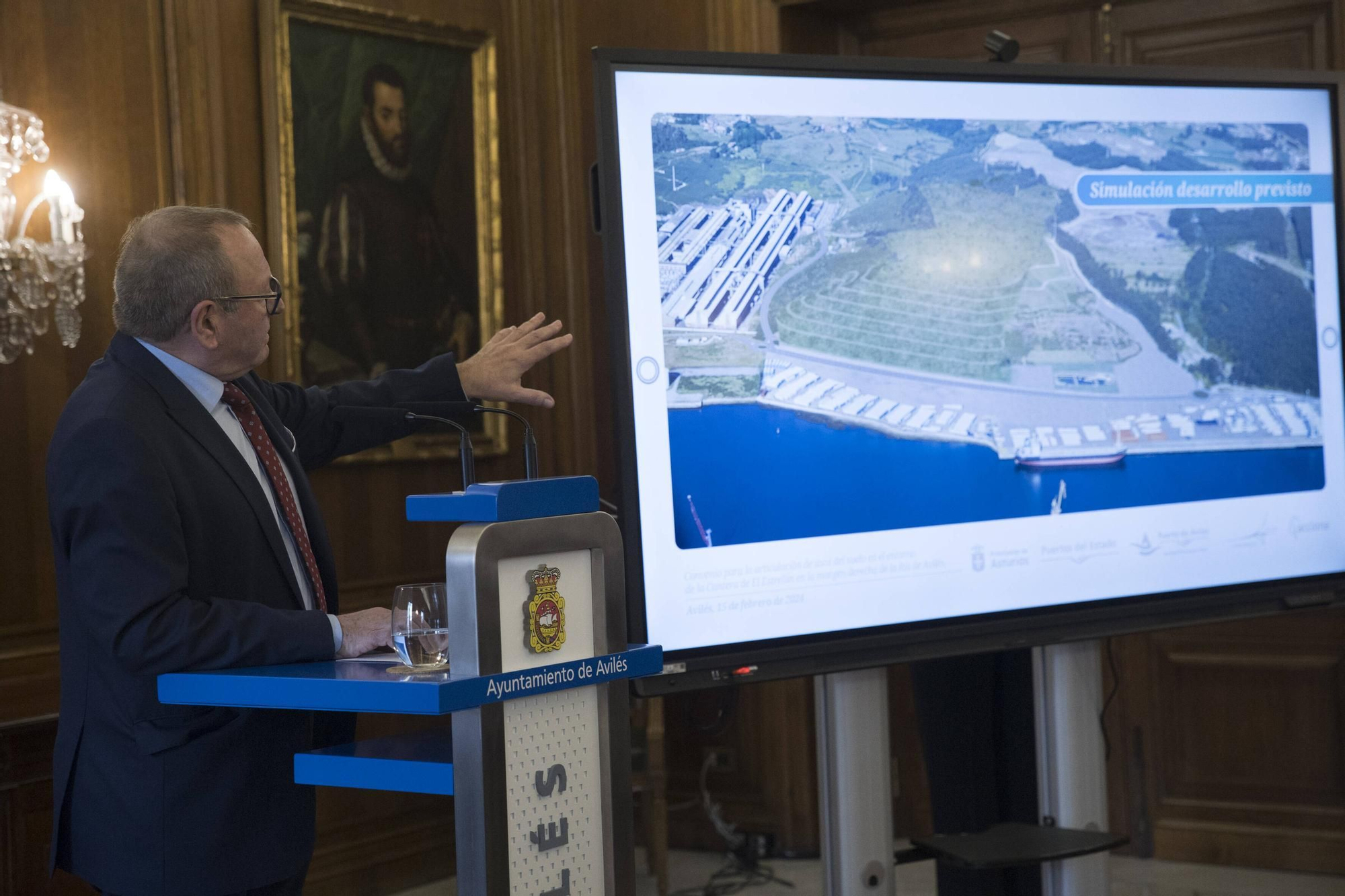 EN IMÁGENES: Así ha sido la visita a Avilés de Óscar Puente, ministro de Transportes y Movilidad Sostenible