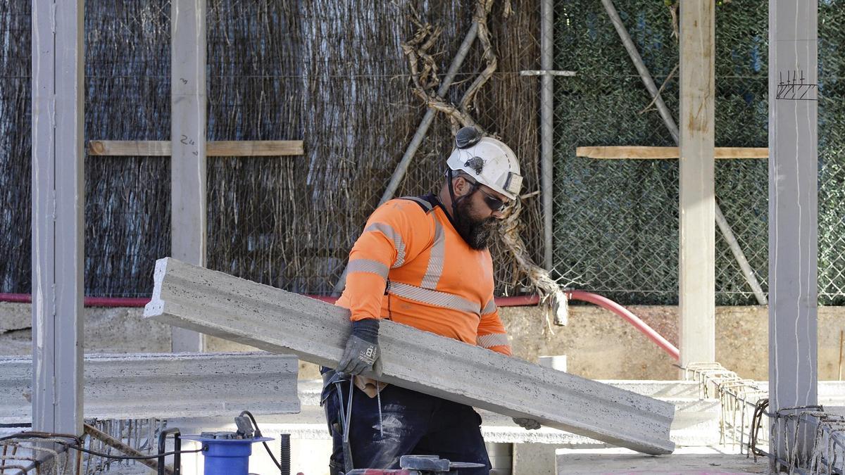 Un trabajador de la construcción.