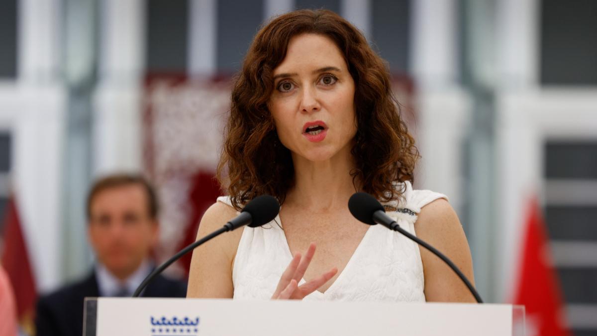 Ayuso acusa Sánchez d’«abandonament» davant la crisi de Ceuta i enalteix la resposta als incendis
