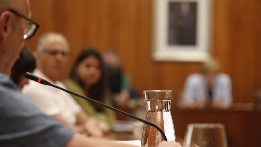 El PP pide reprobar al gobierno por la crisis del agua y el PSOE confirma la paralización de la demanda de 15,3 millones