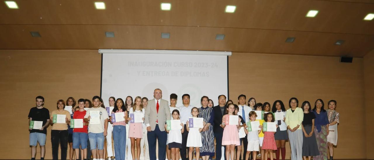 El Instituto Confucio de la Universitat de València celebra el inicio de curso y la entrega de diplomas