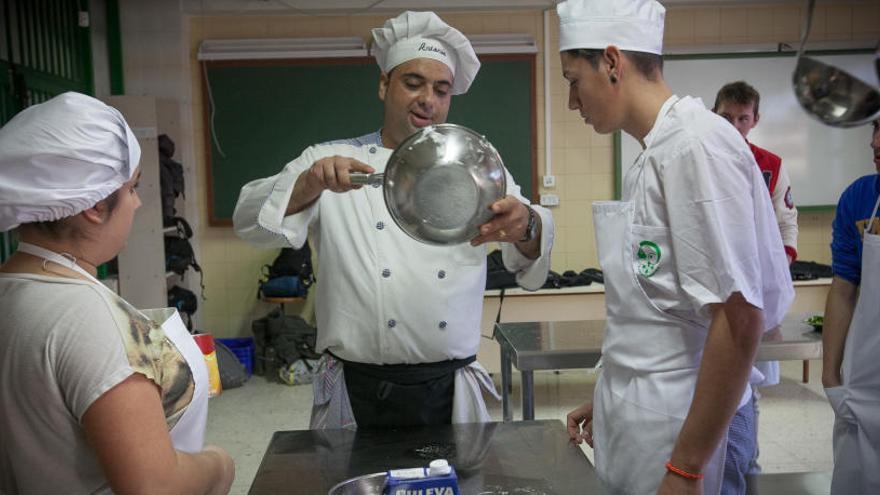 Curso de cocina en el IES Canastell