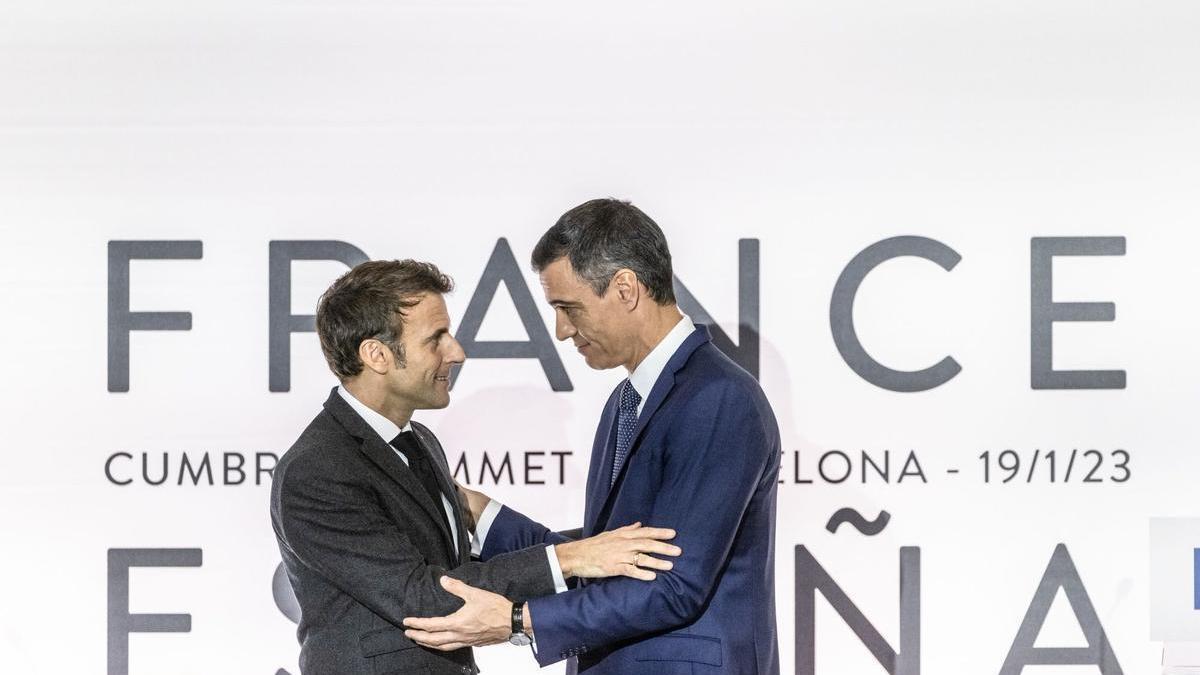 Emmanuel Macron y Pedro Sánchez.