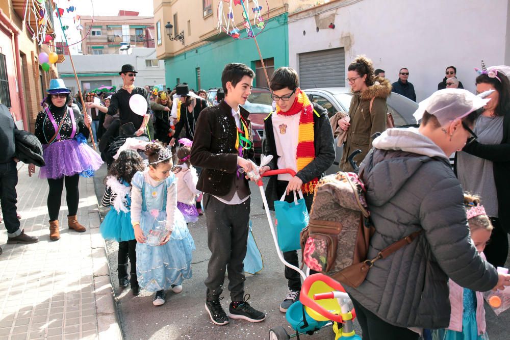 Caminata multitudinaria para recaudar fondos para las personas sin hogar