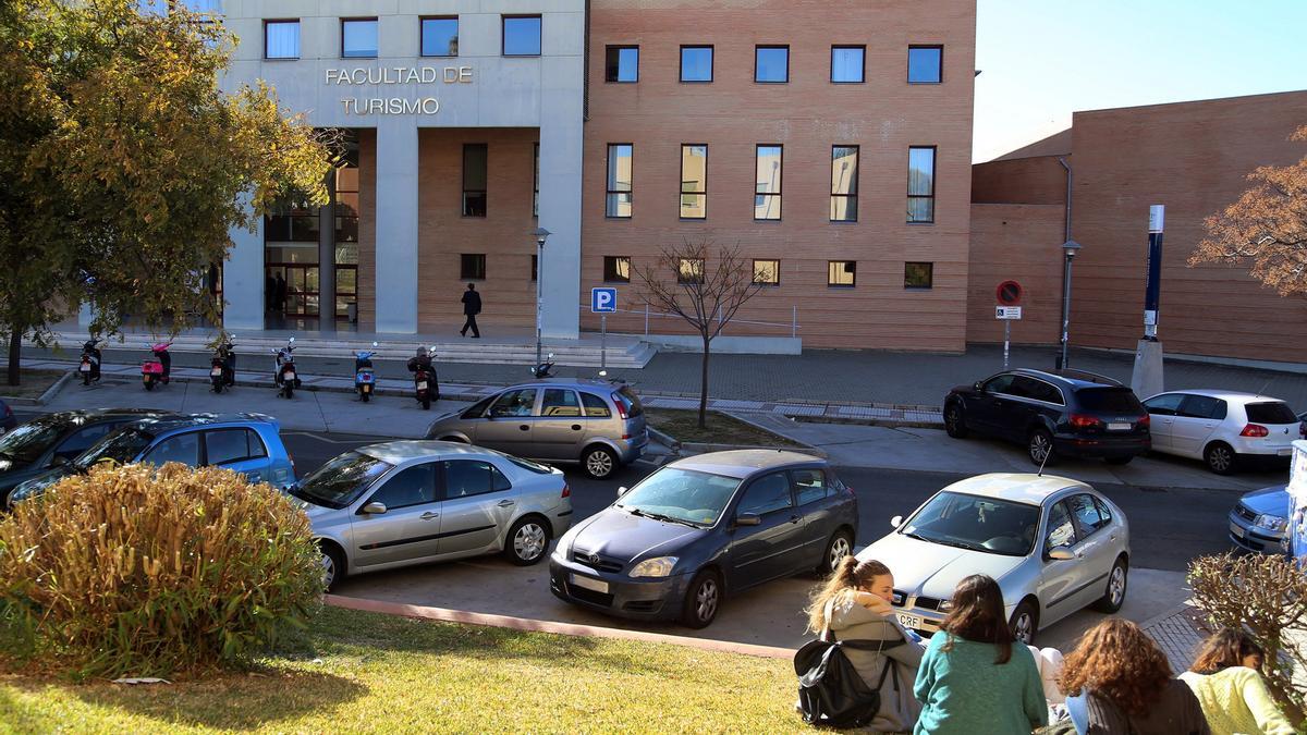 Vista de la facultad de Comunicación del campus de Teatinos de la Universidad de Málaga (UMA).