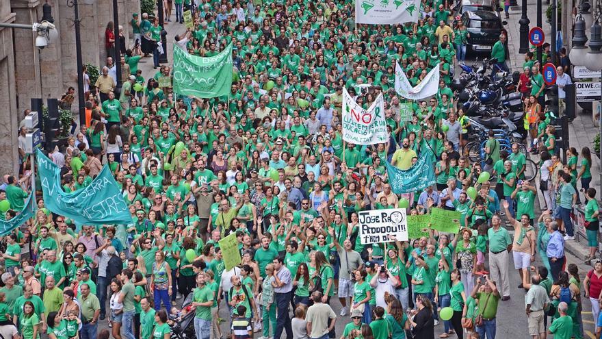 Imagen de la manifestación de la marea verde contra el TIL y la política educativa del Govern del PP entre 2011 y 2015.  | P.A.RAMIS