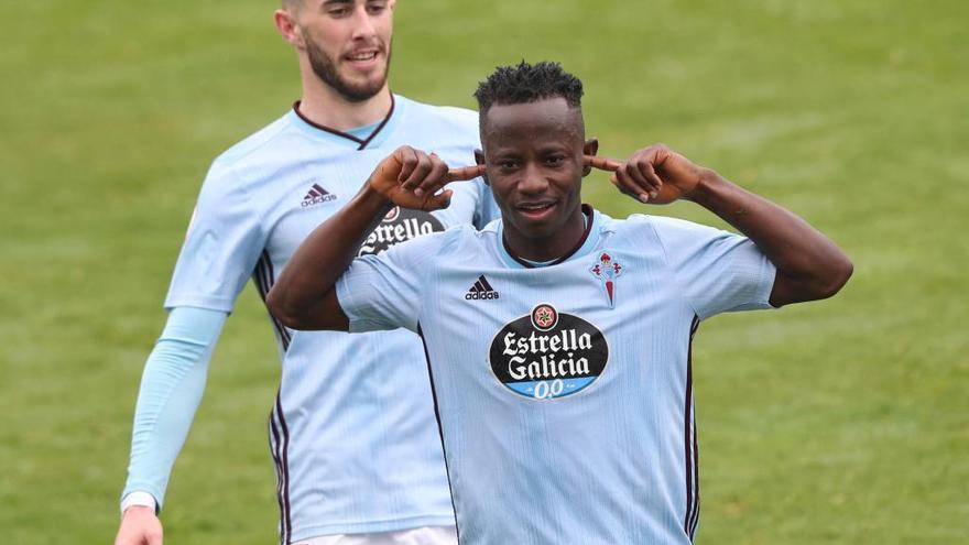 Yeboah celebra el gol del triunfo.