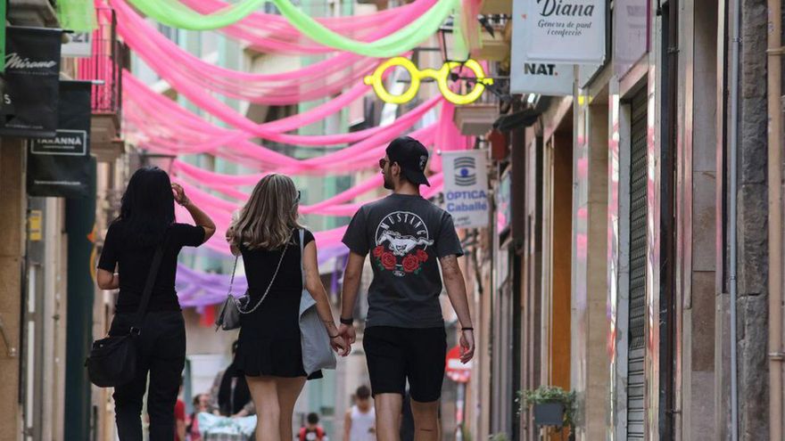 El Carrer Nou, eix comercial del Barri Antic | JORDI BIEL
